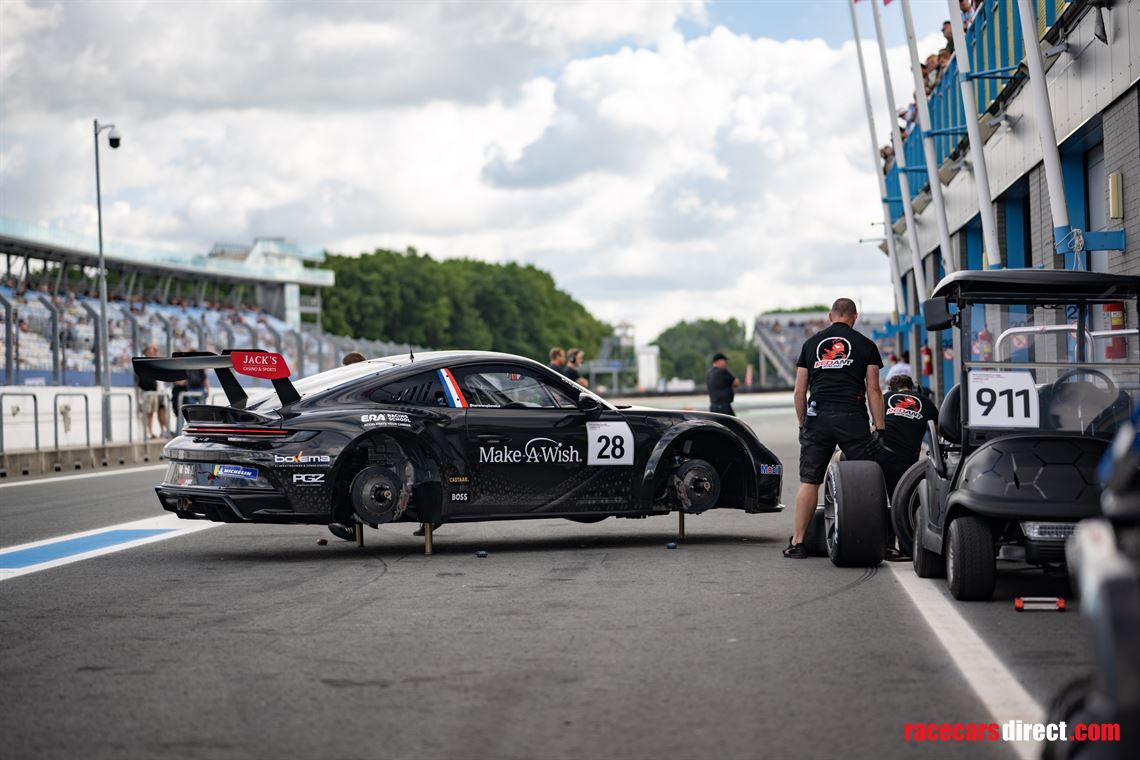 porsche-992-gt3-cup-2022-sold
