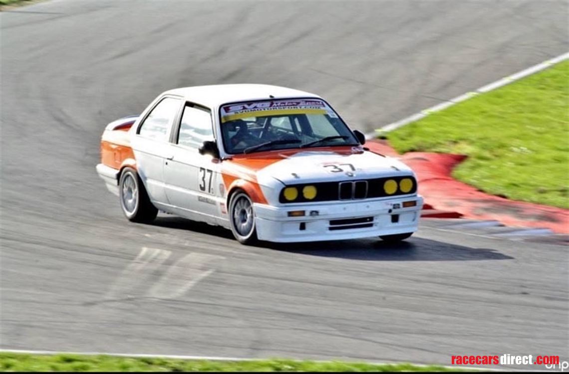 bmw-e30-race-car