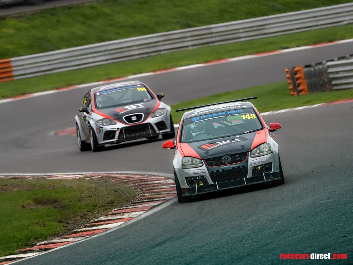 vw-golf-gti-race-car