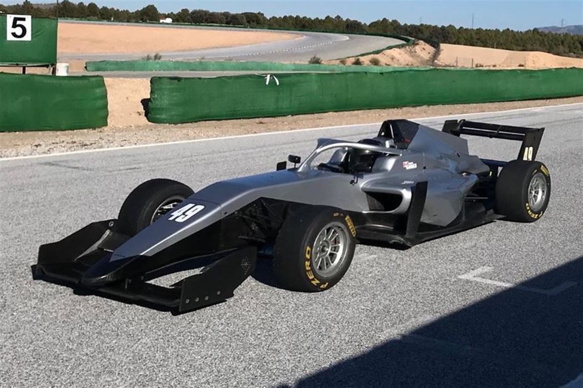 tatuus-f3-t-318-alfa-romeo