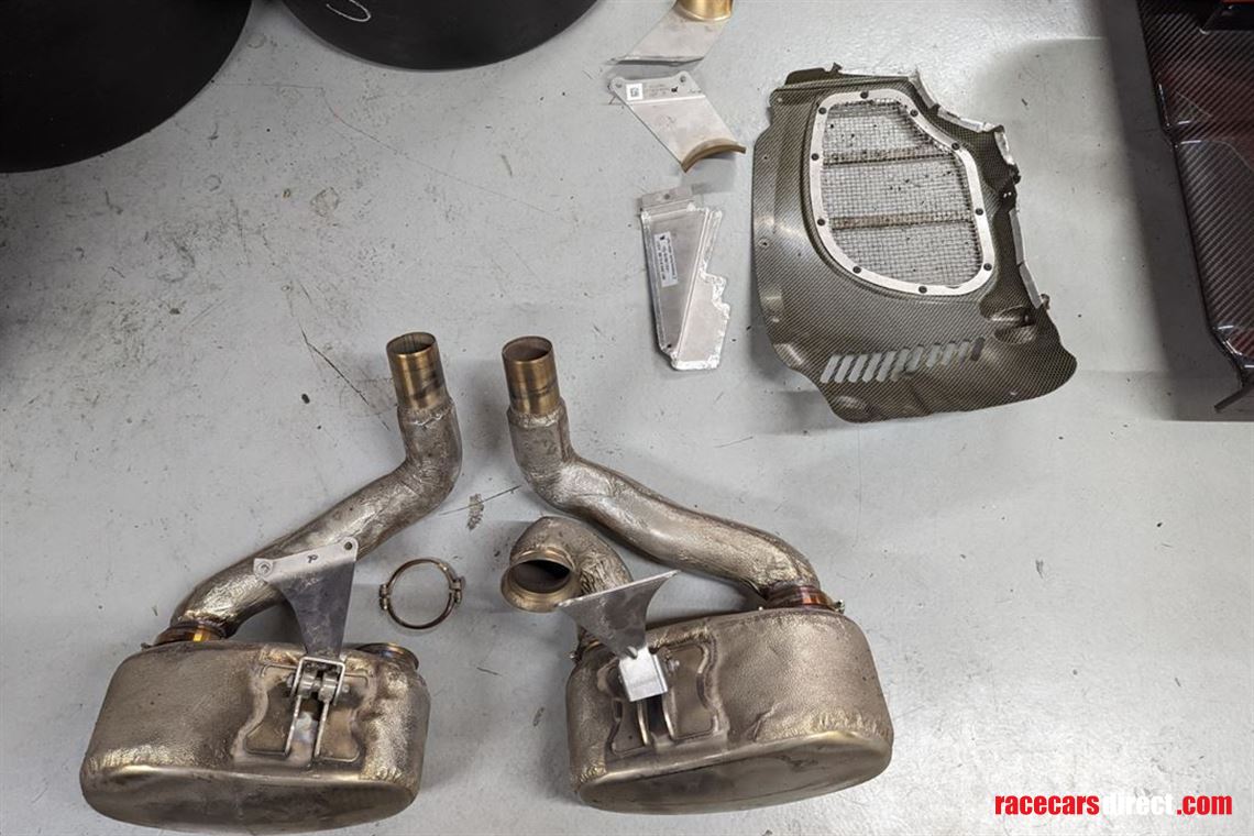 porsche-991-gt3-cup-exhaust-parts