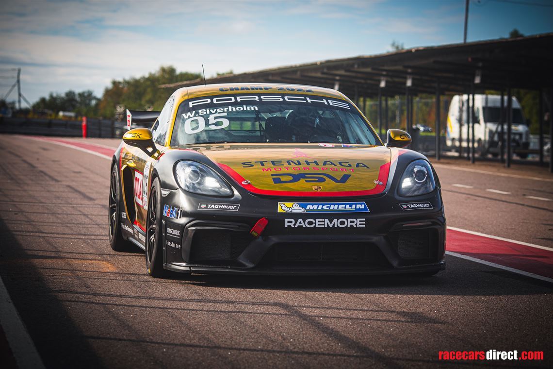 porsche-718-cayman-gt4-clubsport-competition