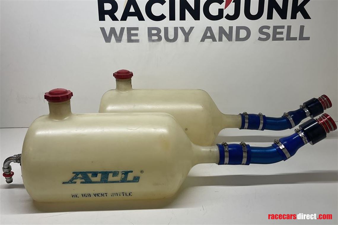 2-dumpcans-with-stands