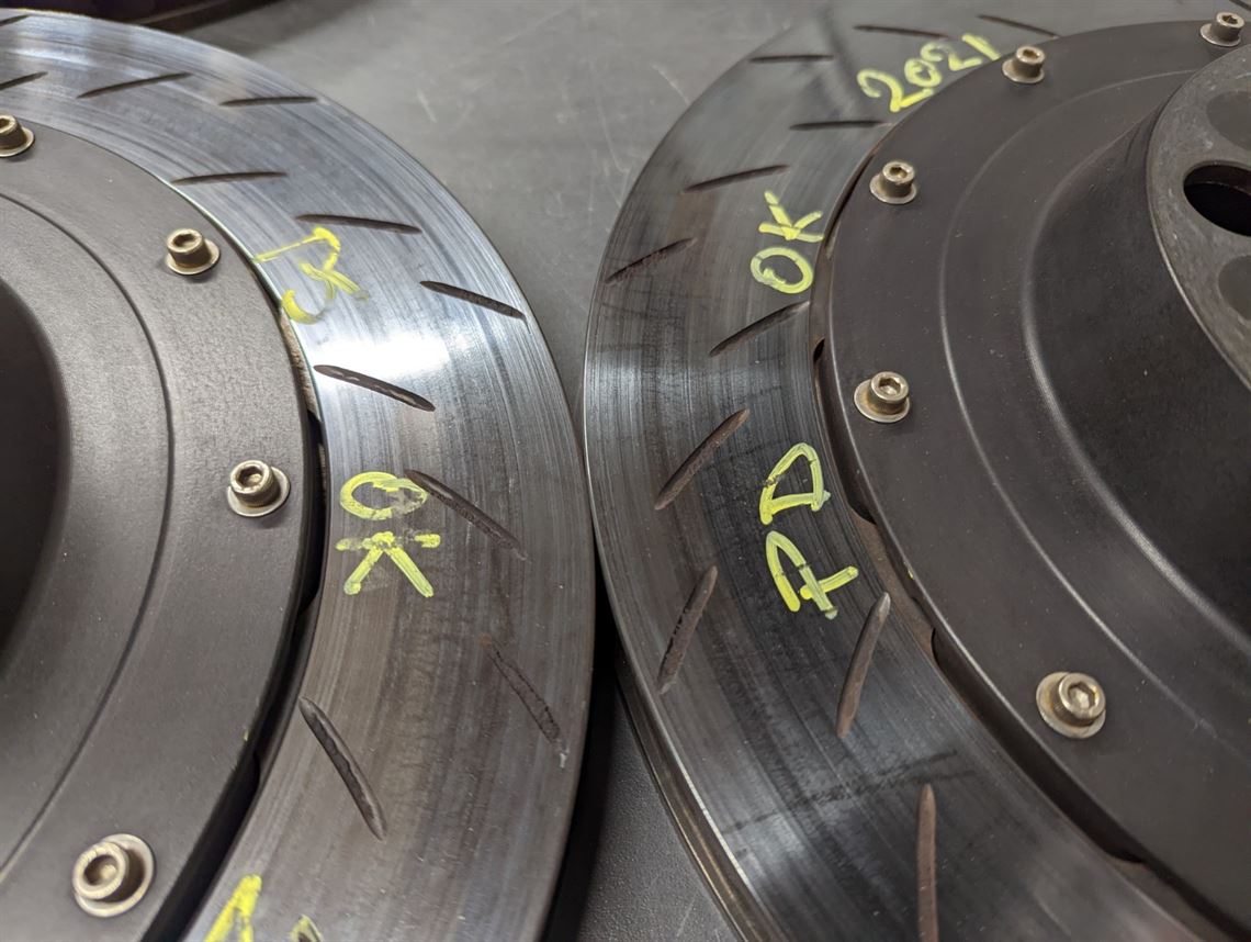 porsche-991-gt3-cup-brake-discs-and-pads