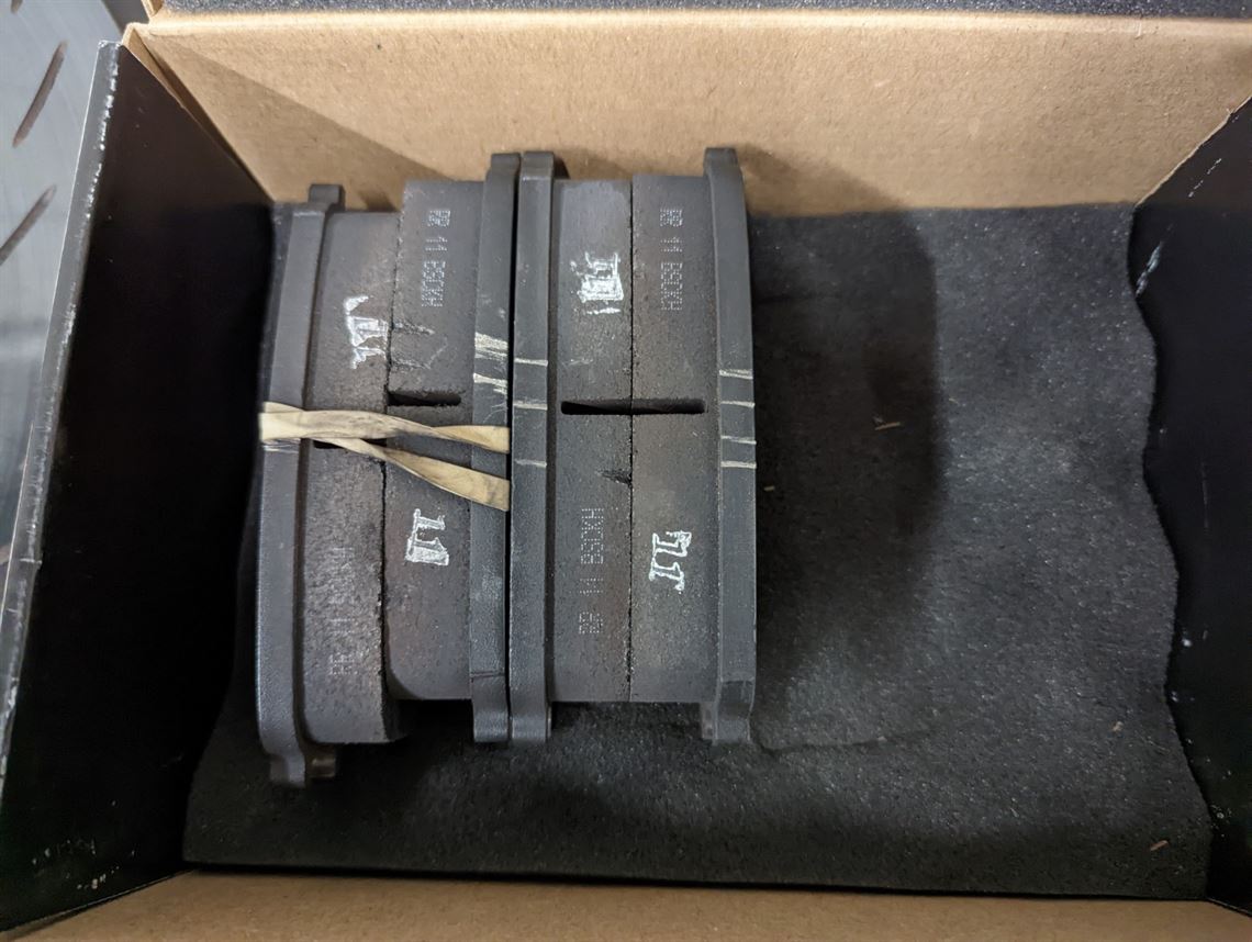 porsche-991-gt3-cup-brake-discs-and-pads