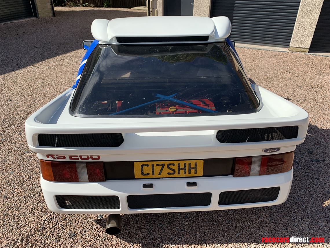 ford-rs200-rally-replica