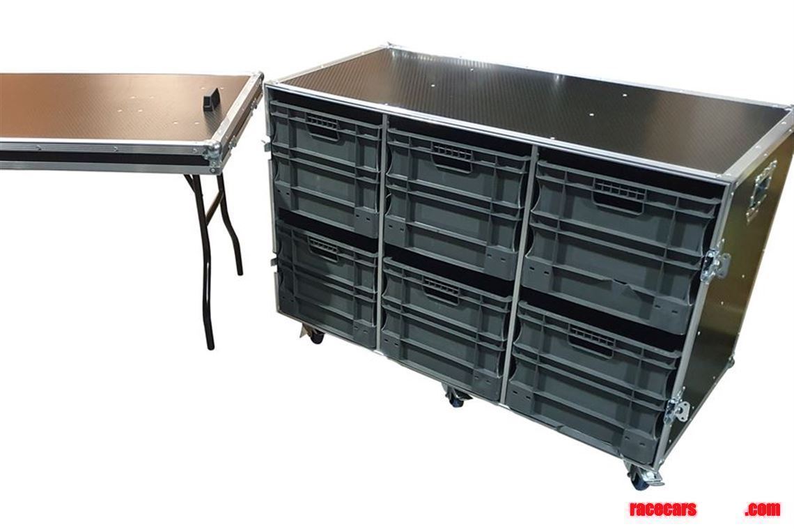 flight-case-cabinet-6-x-320h-euro-containers