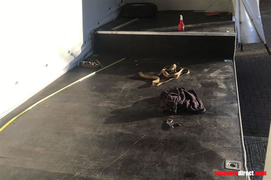 mini-artic-isuzu-tractor-7m-covered-trailer-u