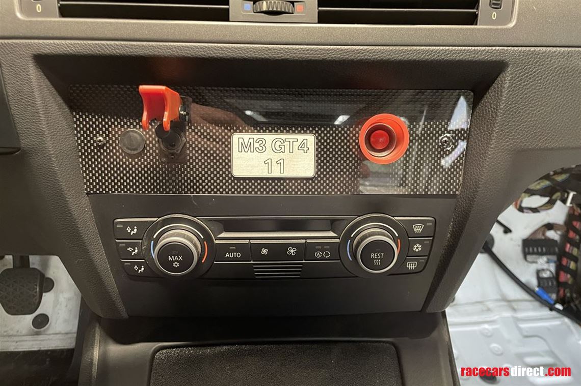 bmw-m3-gt4-no11