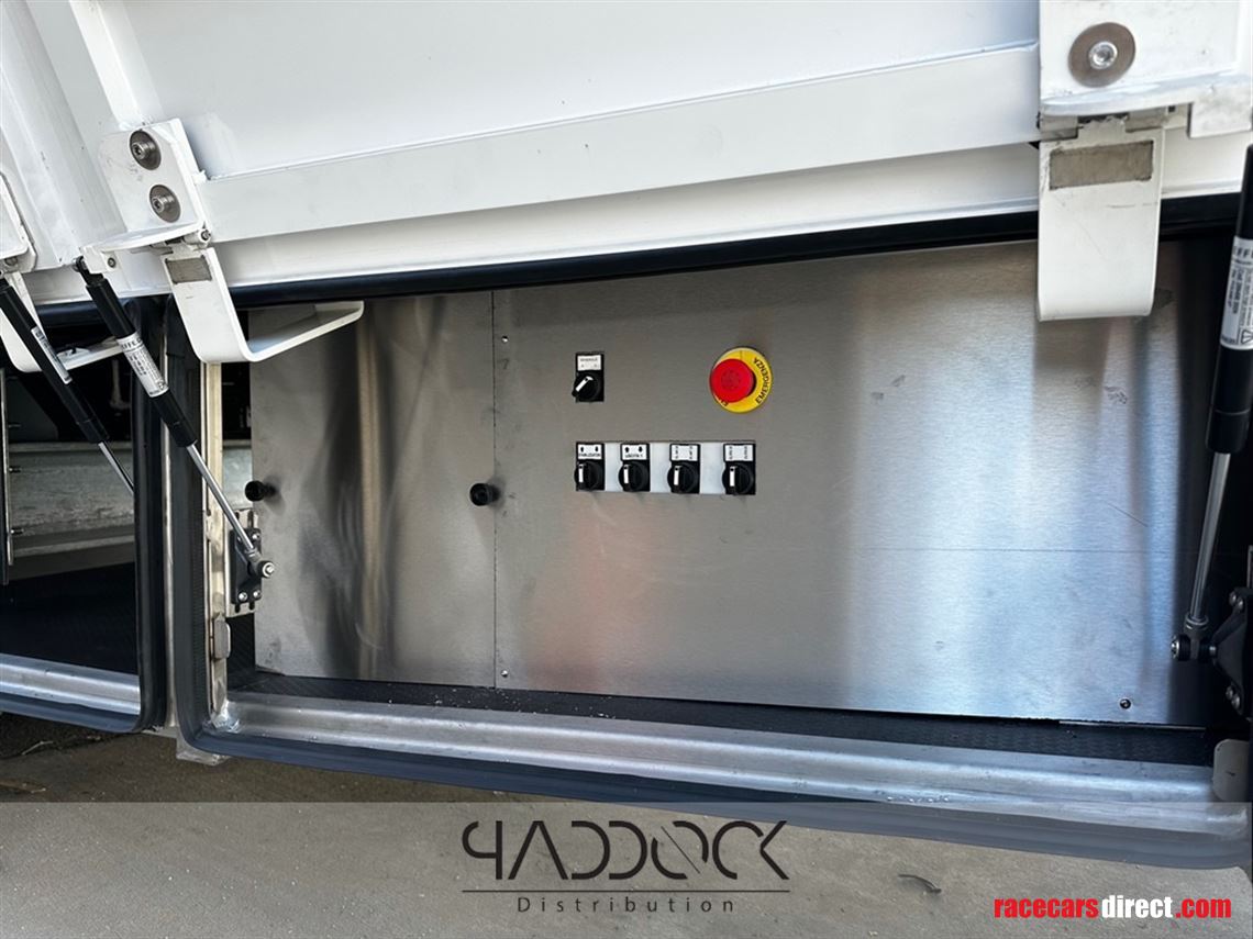 astacar-z2-slide-ref-4934-in-productionstock