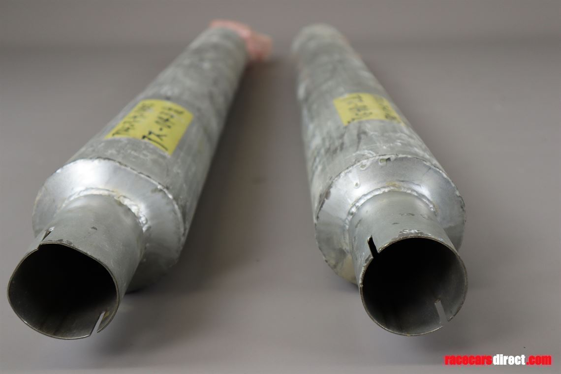 aston-martin-db5-mufflers