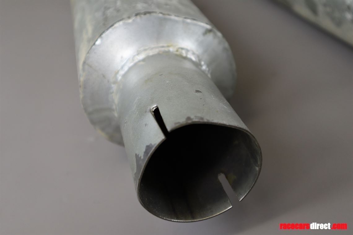 aston-martin-db5-mufflers