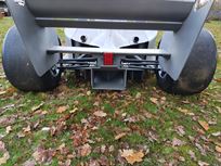 f1-full-size-show-car-simulator