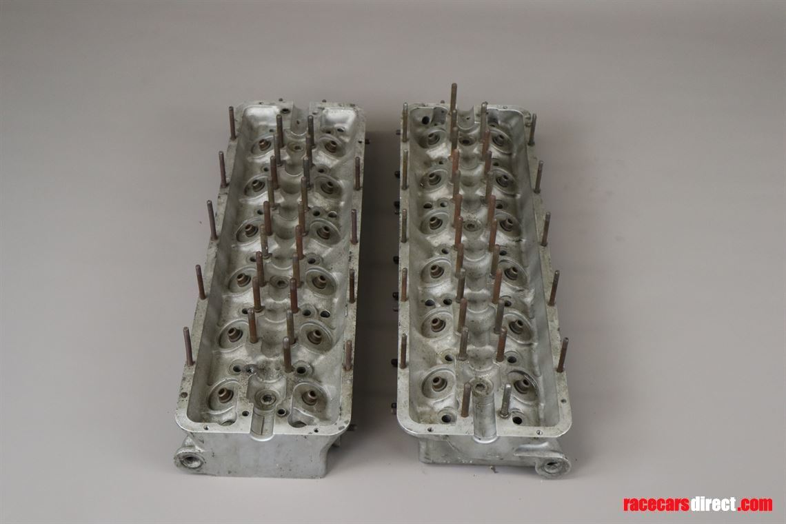 ferrari-365-gt-22-cylinder-heads