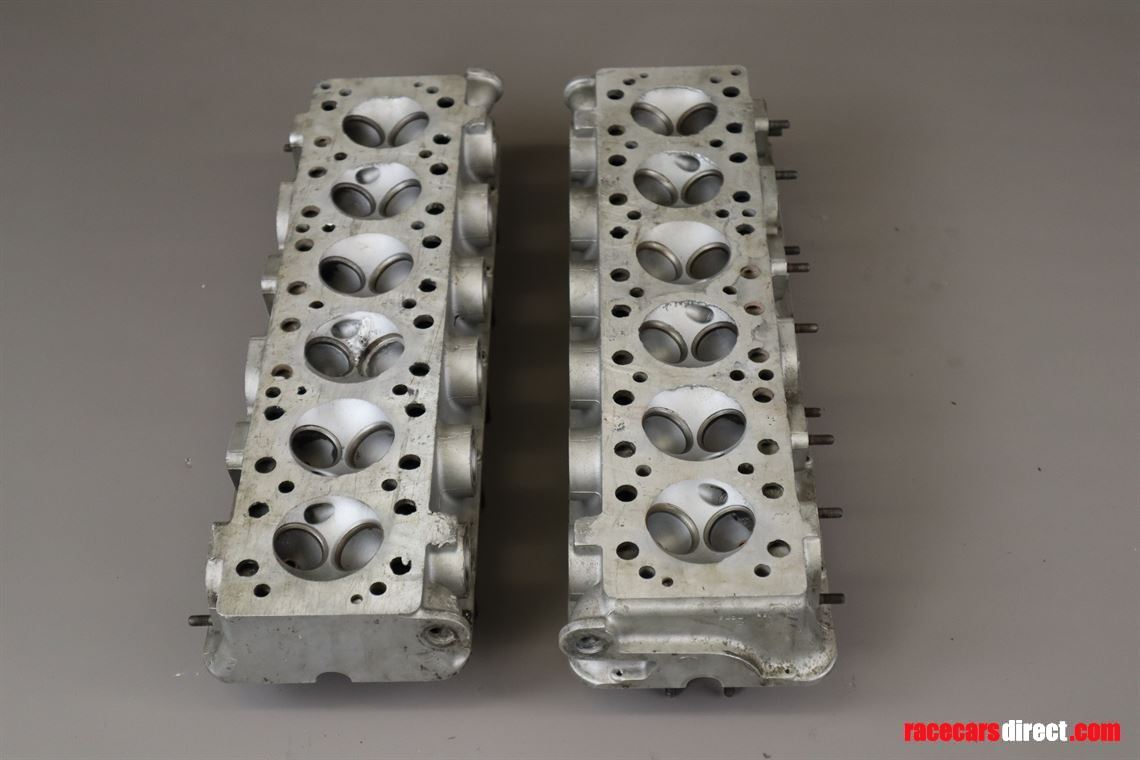 ferrari-365-gt-22-cylinder-heads