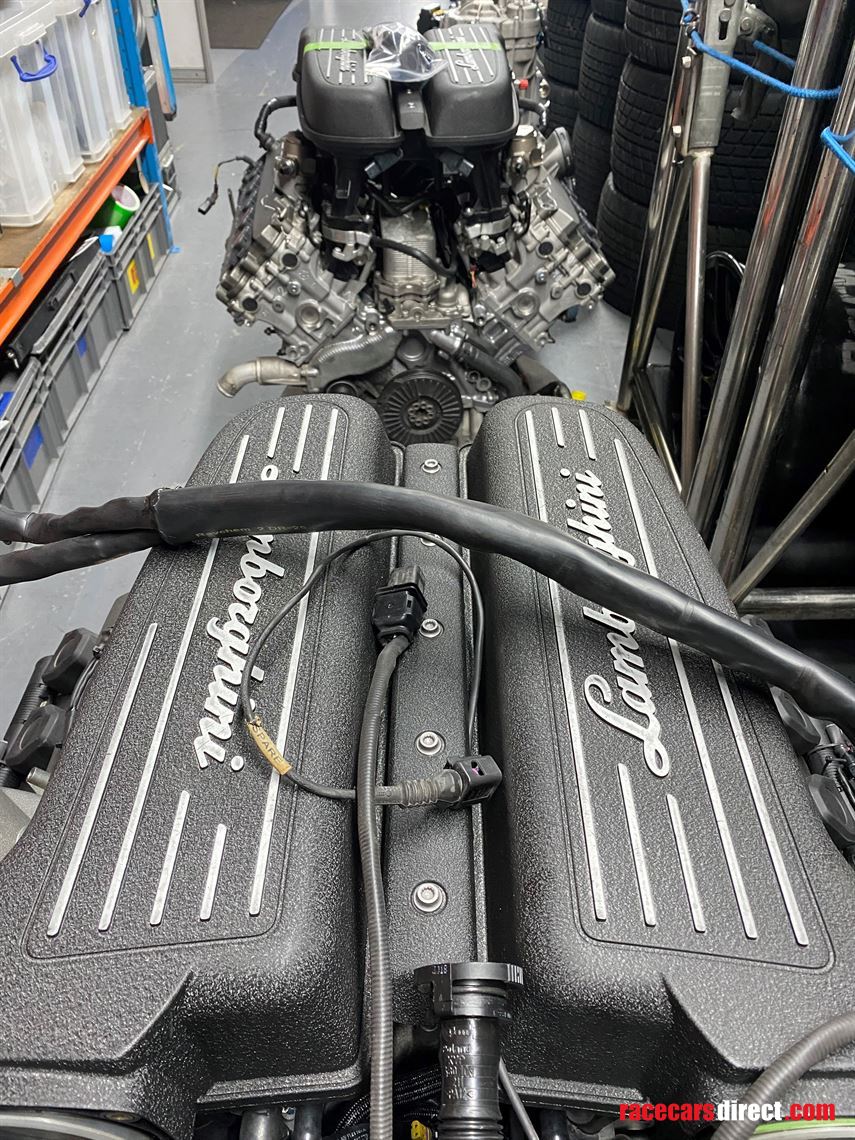 0km-factory-verified-gt3-lamborghini-evo-v10