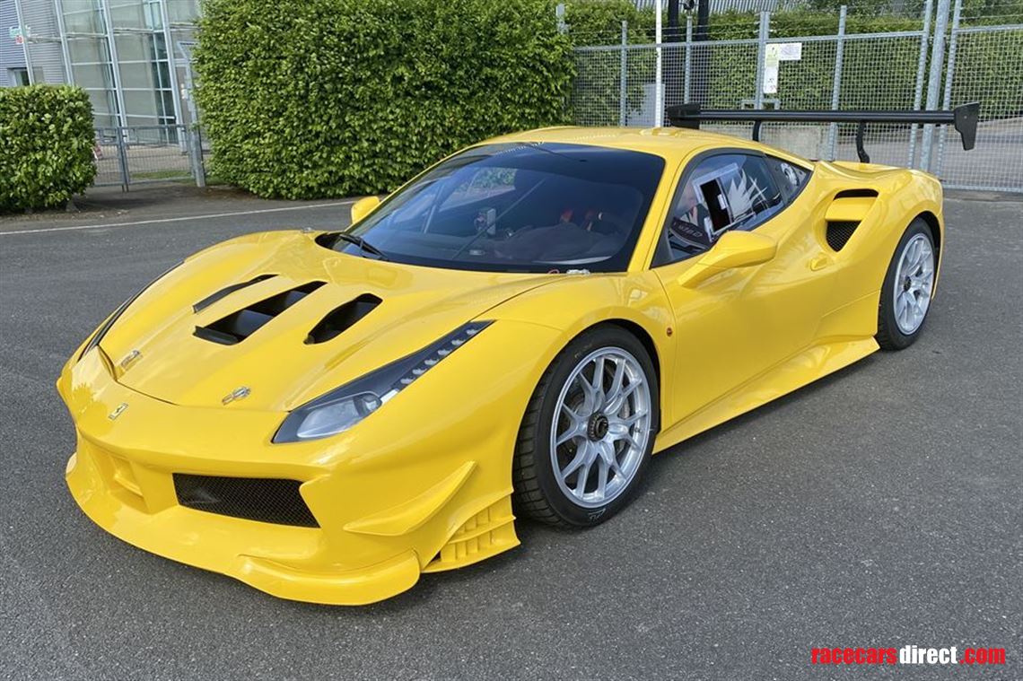 2017-ferrari-488-challenge