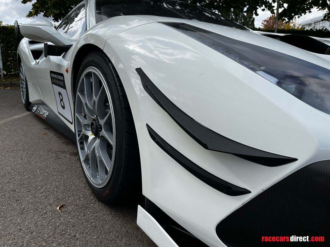 ferrari-488-challenge-evo