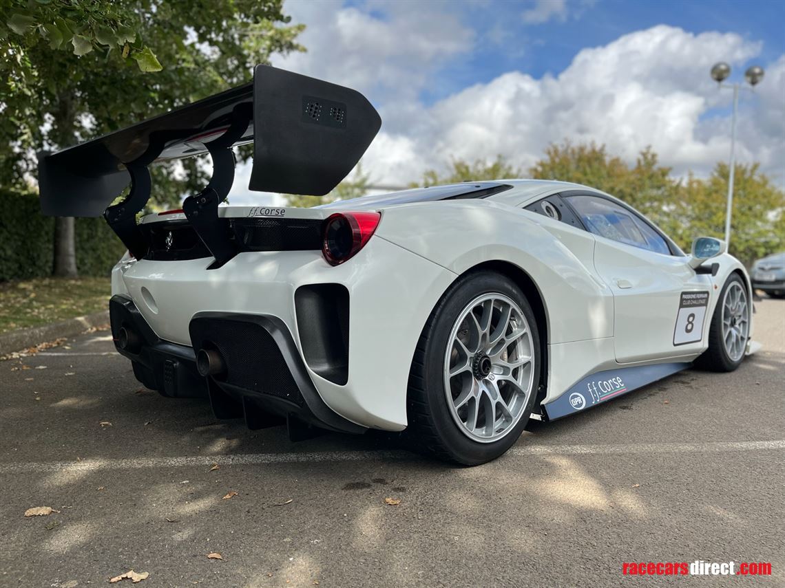 ferrari-488-challenge-evo