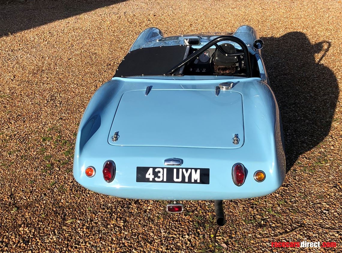 highly-competitive-elva-courier-with-multiple