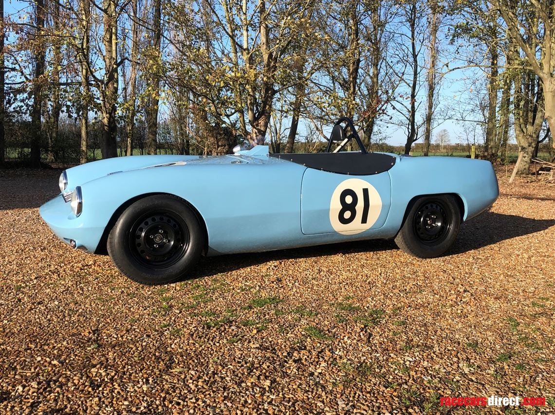 highly-competitive-elva-courier-with-multiple