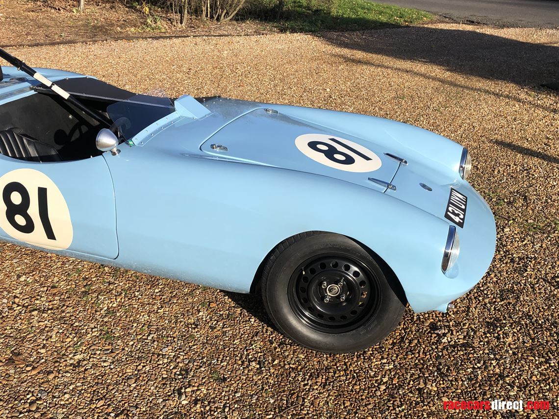 highly-competitive-elva-courier-with-multiple