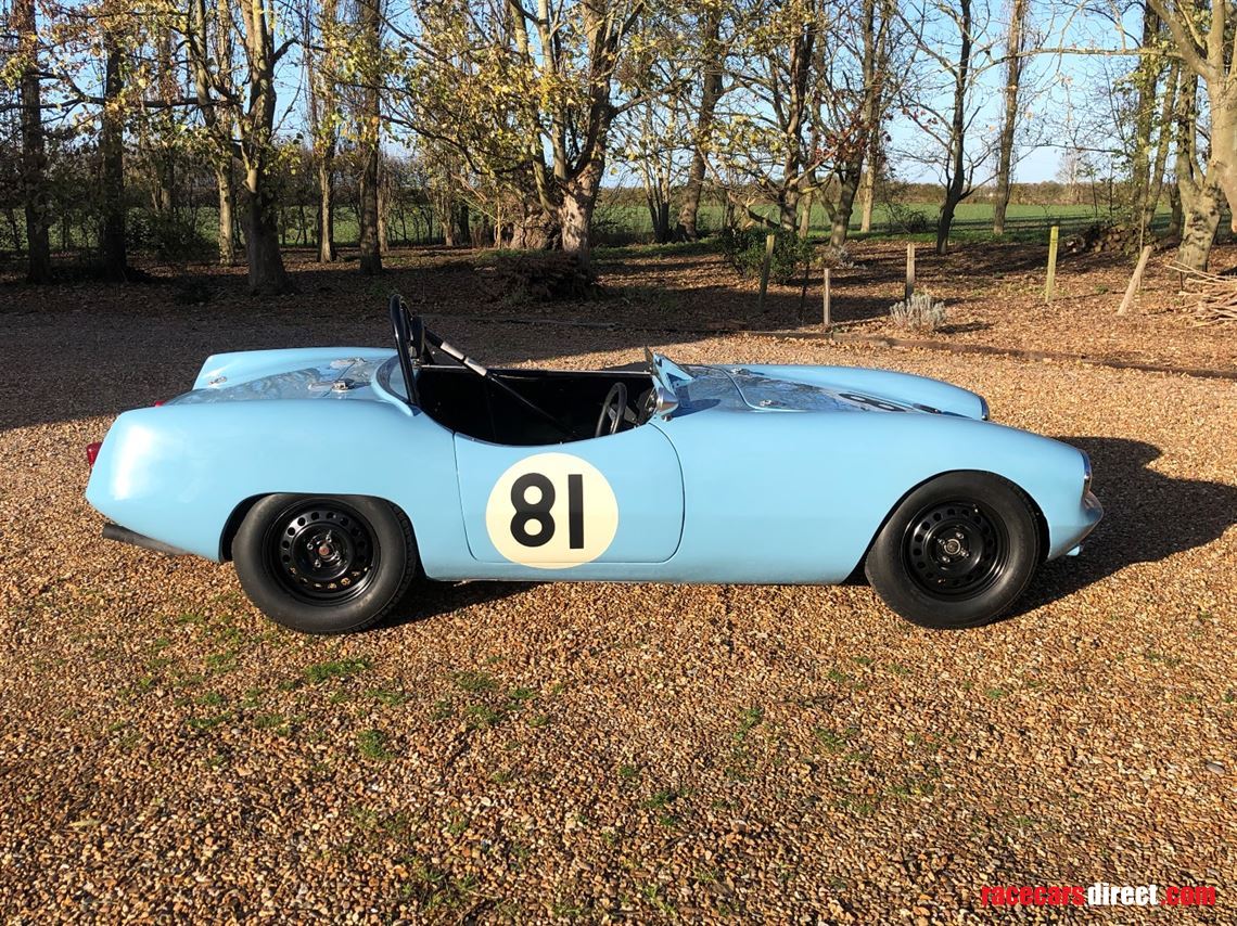 highly-competitive-elva-courier-with-multiple