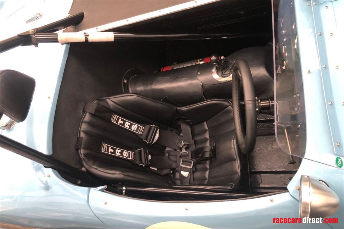 highly-competitive-elva-courier-with-multiple