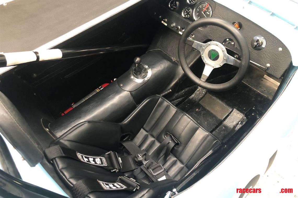 highly-competitive-elva-courier-with-multiple