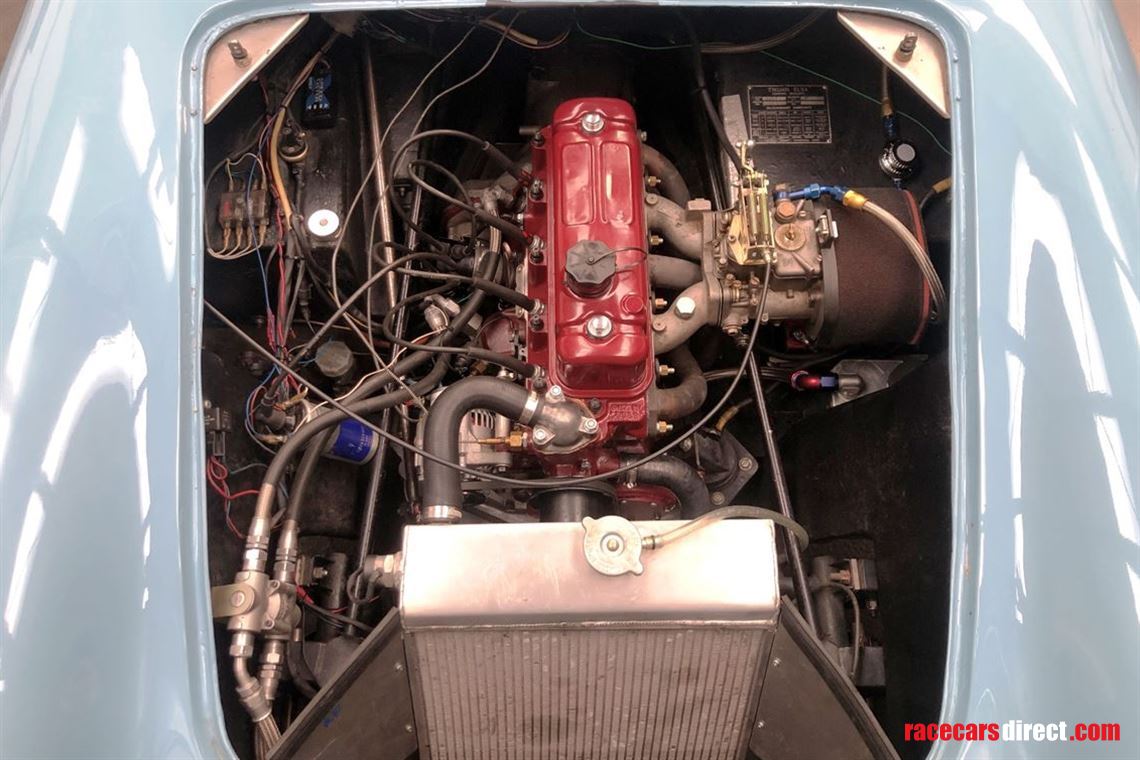 highly-competitive-elva-courier-with-multiple