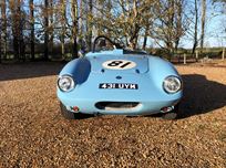 highly-competitive-elva-courier-with-multiple