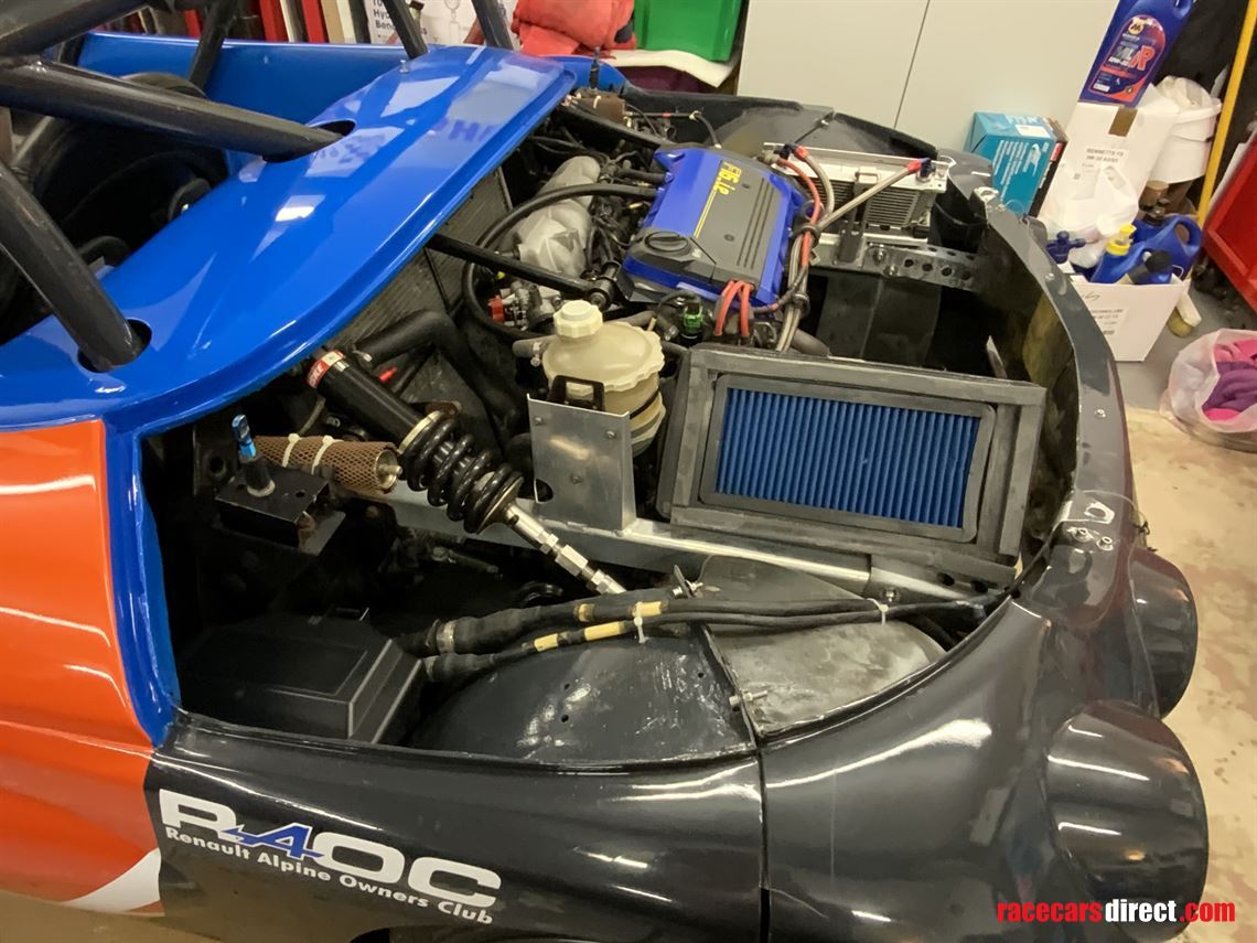 renault-sport-spider-factory-cup-car