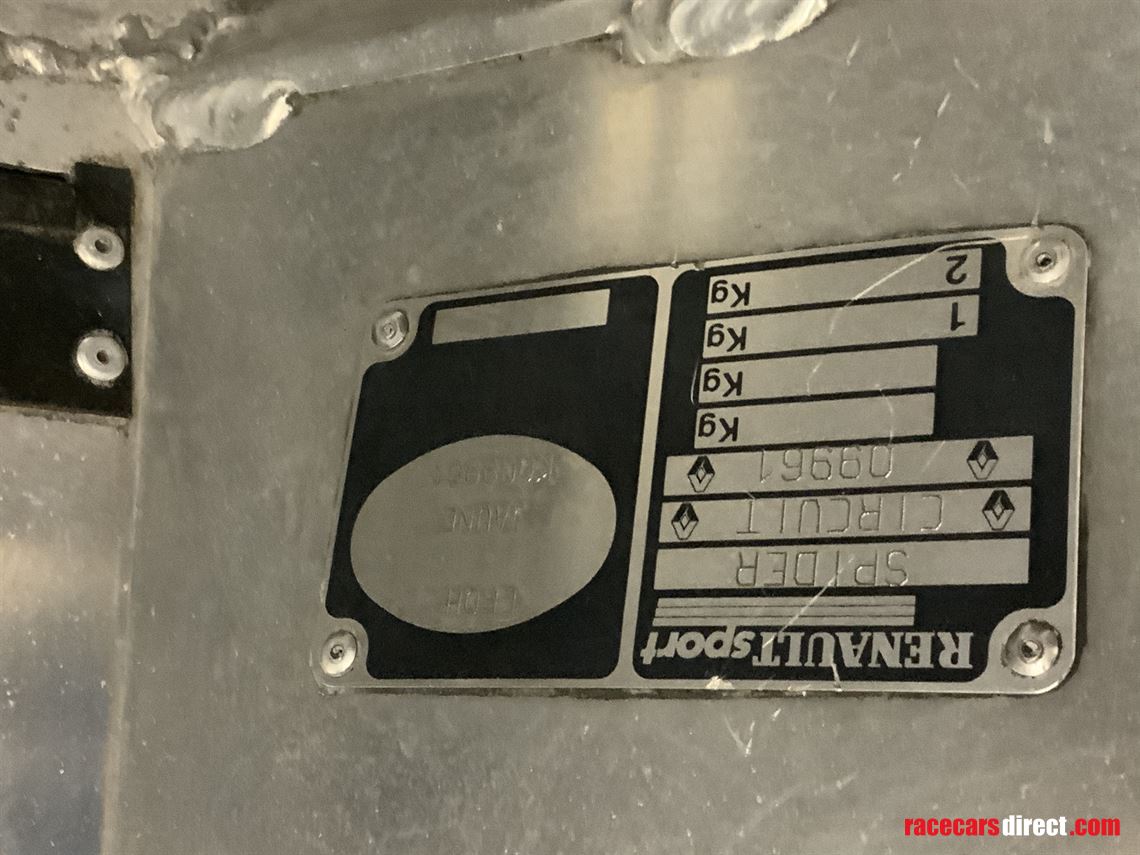 renault-sport-spider-factory-cup-car