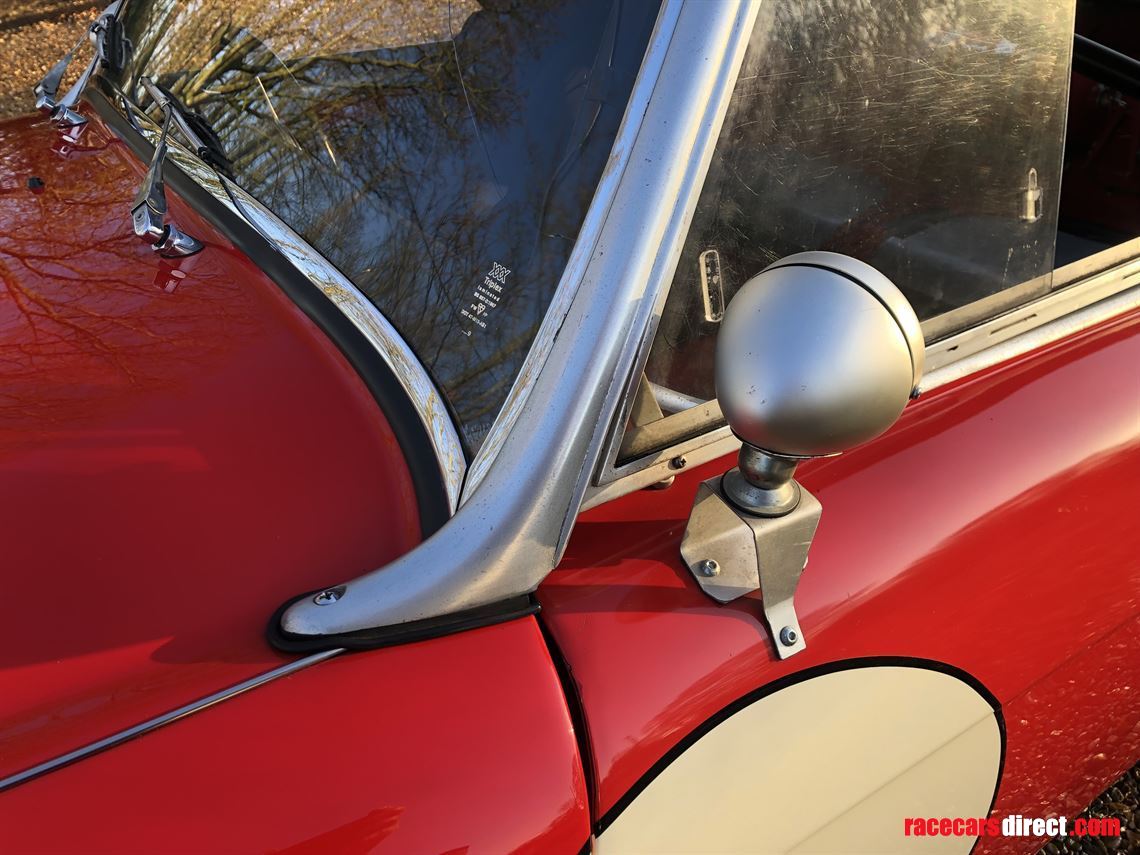 austin-healey-3000-well-known-highly-competit