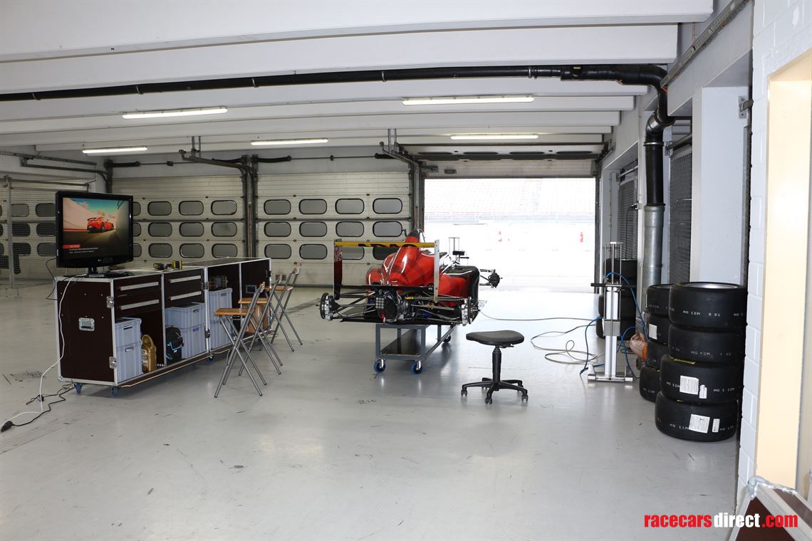 formula-4-tatuus-t-014---excellent-condition