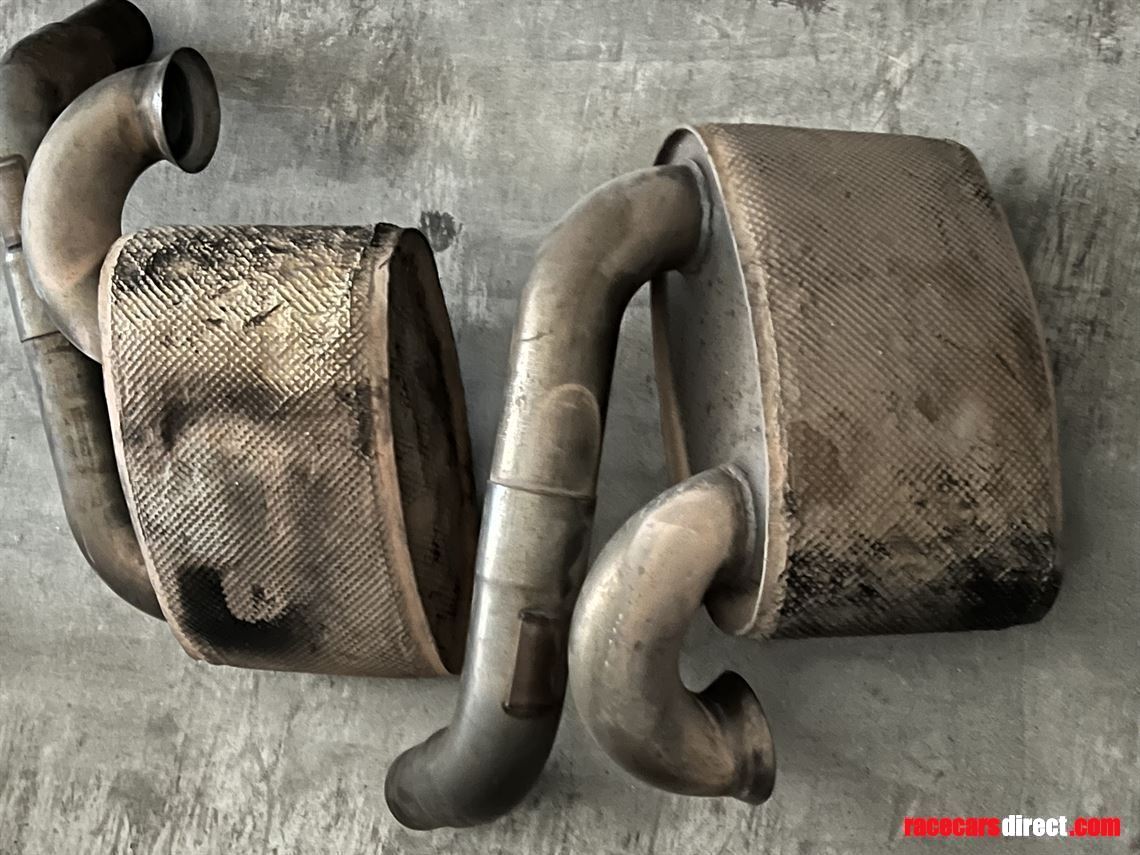 porsche-rsr-gt2-silencer