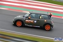 mini-challenge-mini-cooper-race-car