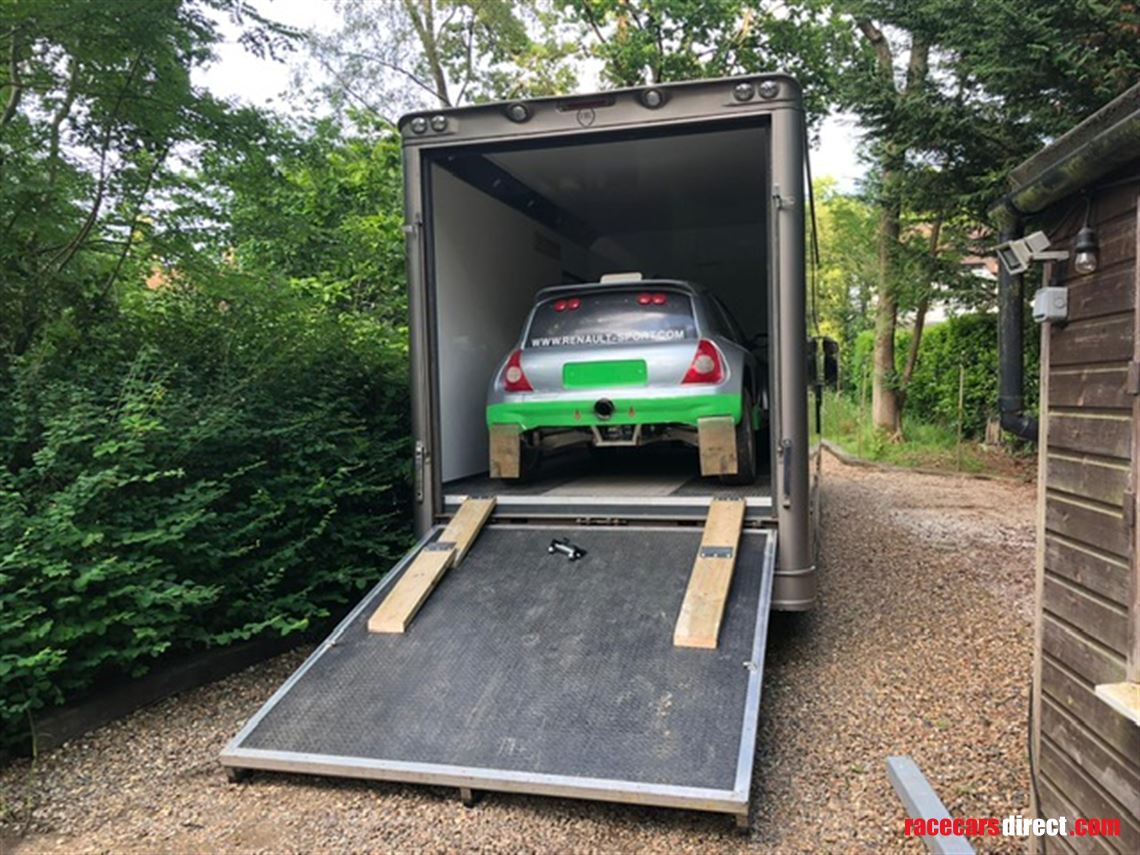 hr-homes-built-iveco-car-transporter