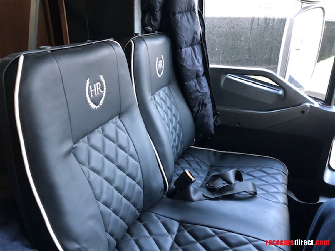 hr-homes-built-iveco-car-transporter