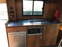 hr-homes-built-iveco-car-transporter