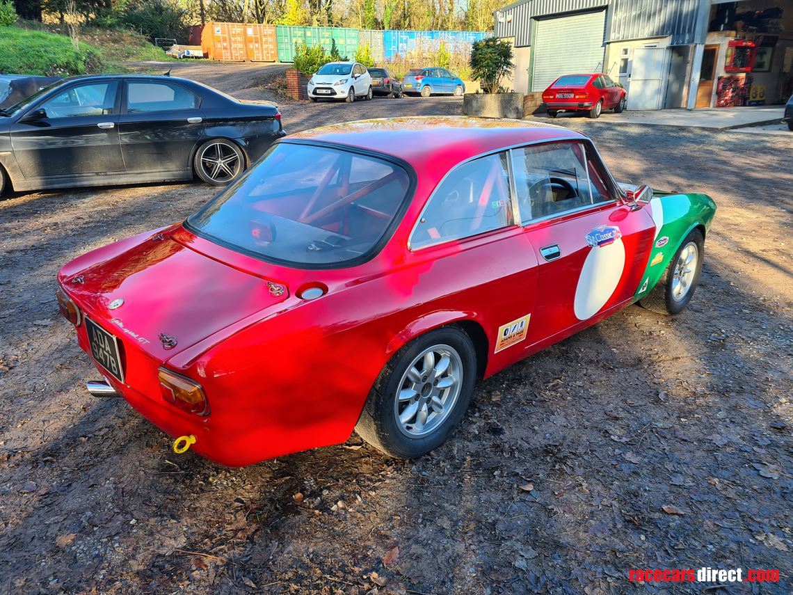 alfa-romeo-giulia-sprint-gt-20