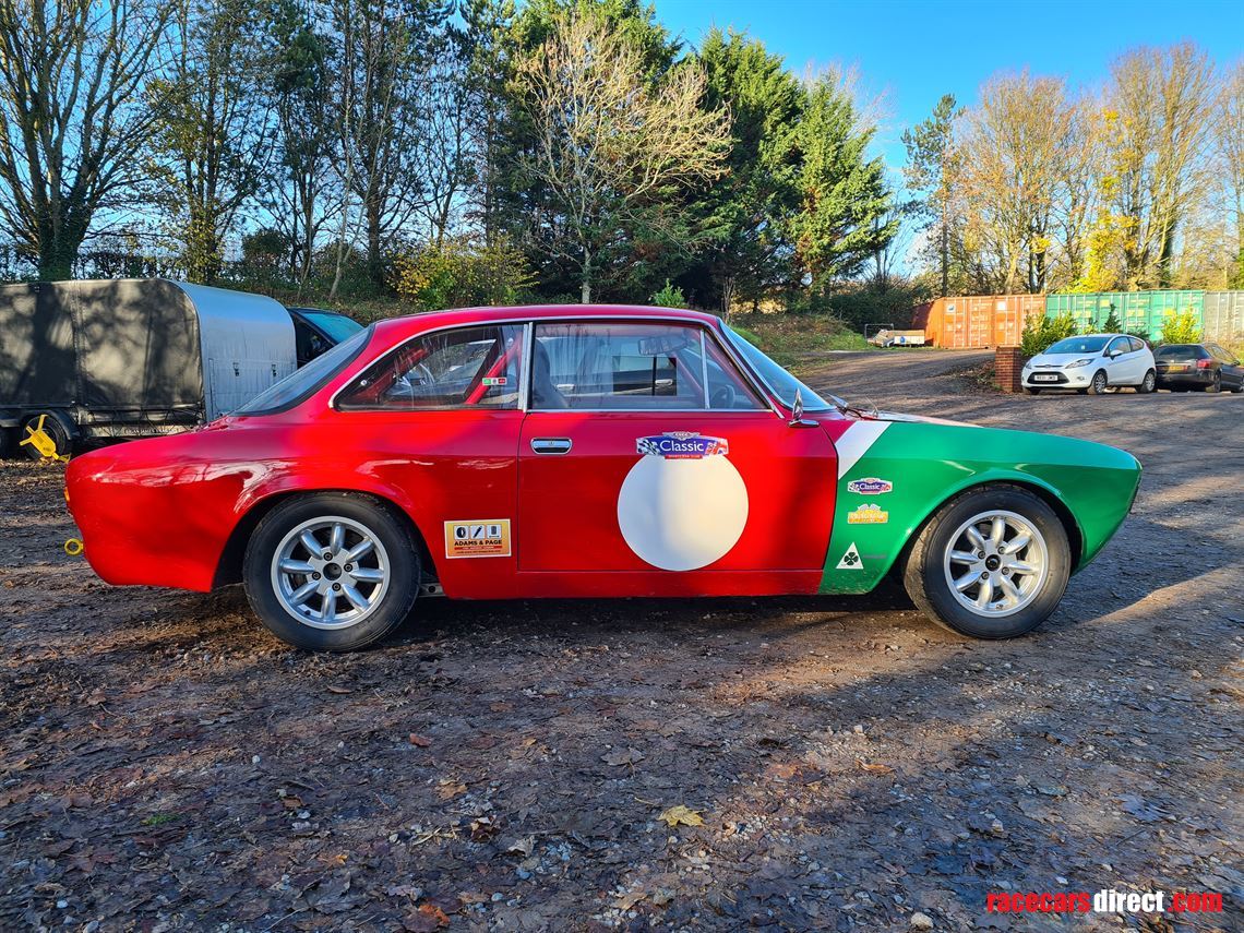 alfa-romeo-giulia-sprint-gt-20