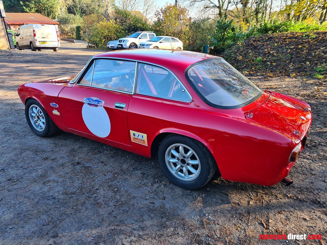 alfa-romeo-giulia-sprint-gt-20