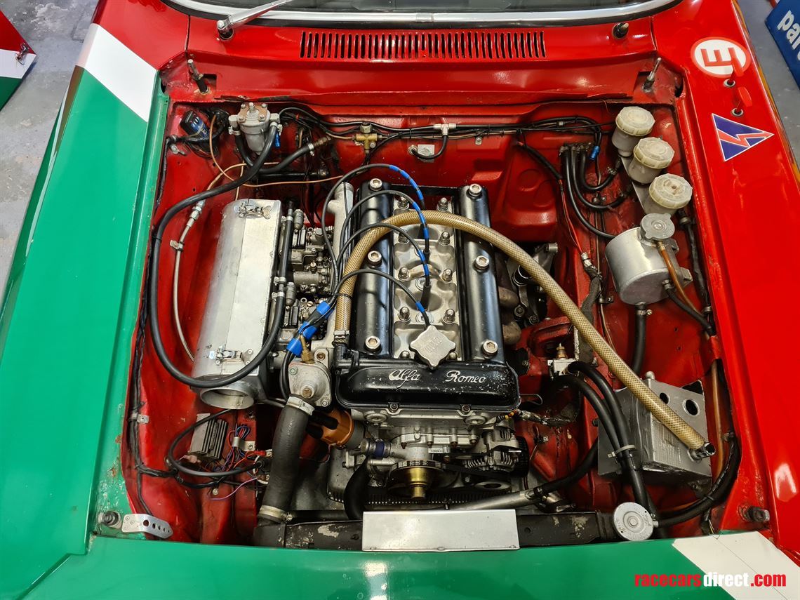 alfa-romeo-giulia-sprint-gt-20