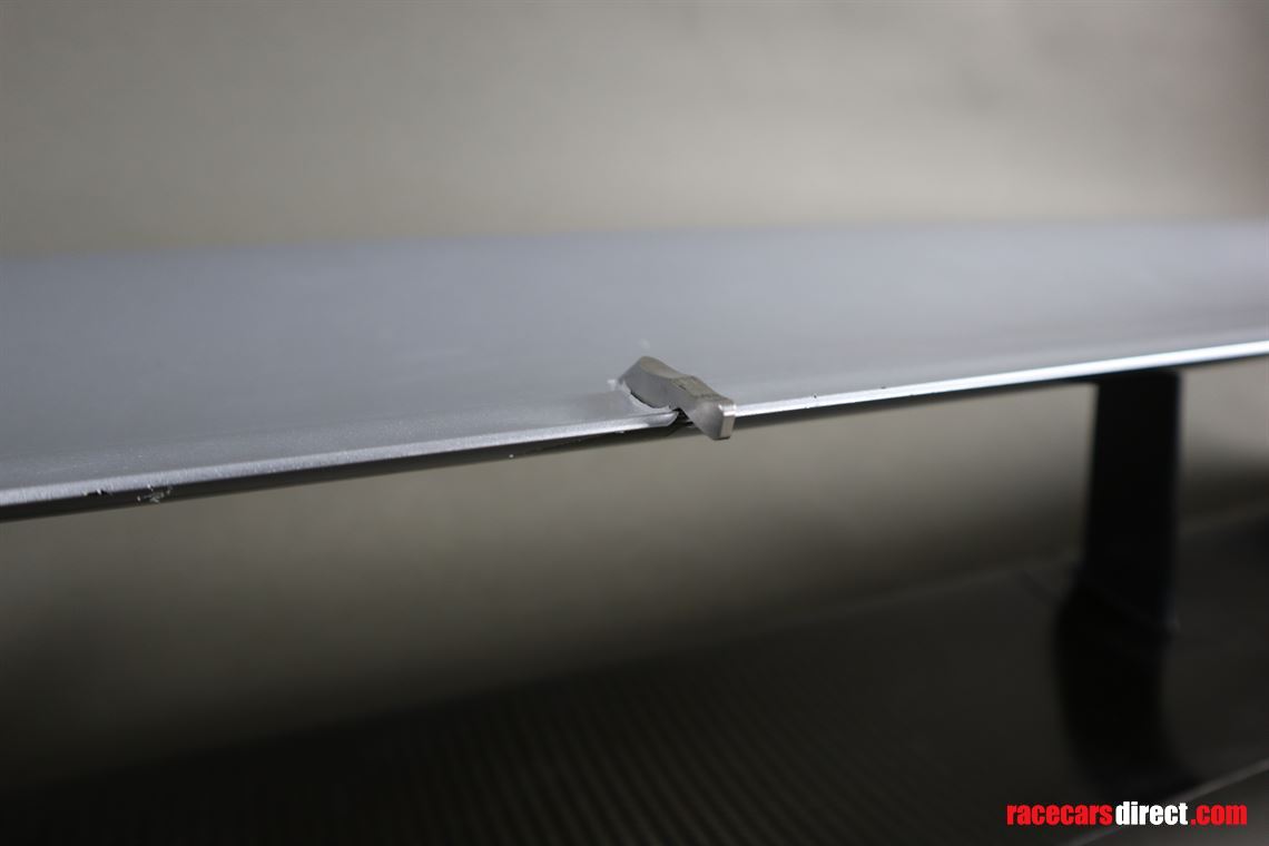 audi-a4-dtm-r12-rear-wing