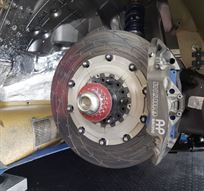 wheel-nuts-nissan-gt3