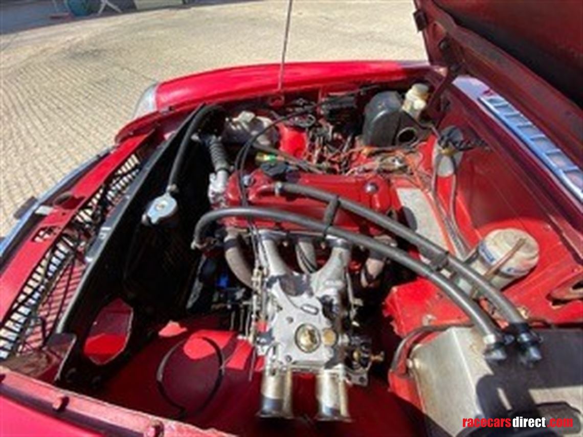 mgb-historic-race-car-with-fia-papers