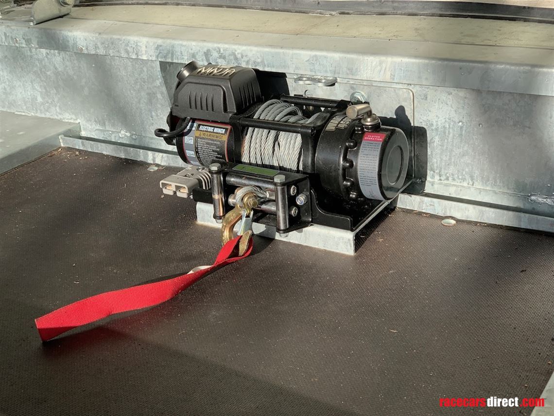 brian-james-race-shuttle-2-tilt-bed-trailer