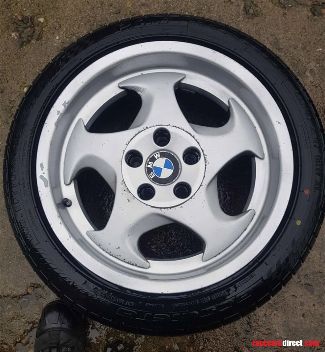 genuine-bmw-staggered-throwing-star-wheels