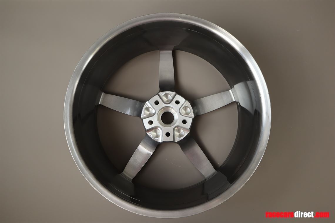 ferrari-california-t-front-wheel80x20-new
